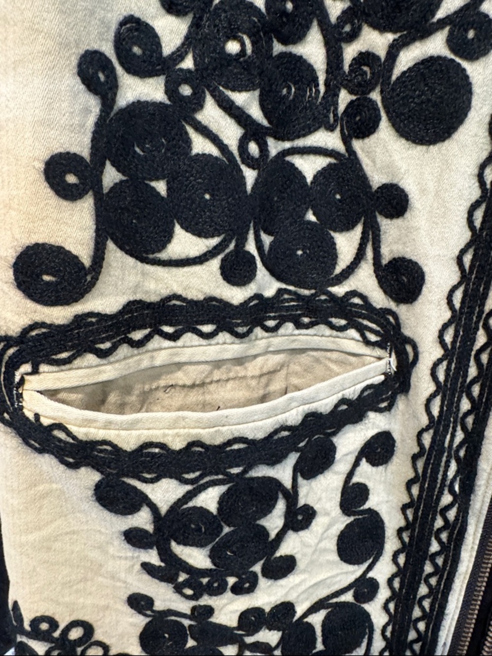 Free People Black & Tan Boho Embroidered Stitch Quills jacket Size Medium - Picture 7 of 10
